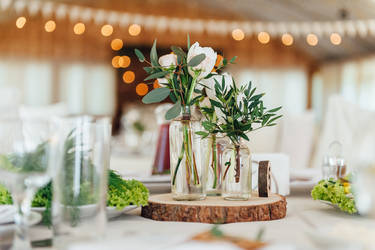 DIY décoration mariage : suspensions au-dessus des tables - A la Une!