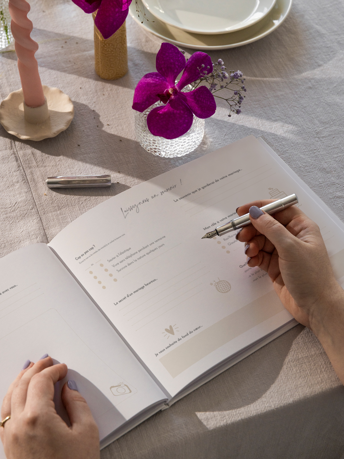 Livre d'or mariage avec pages intérieures pré remplies